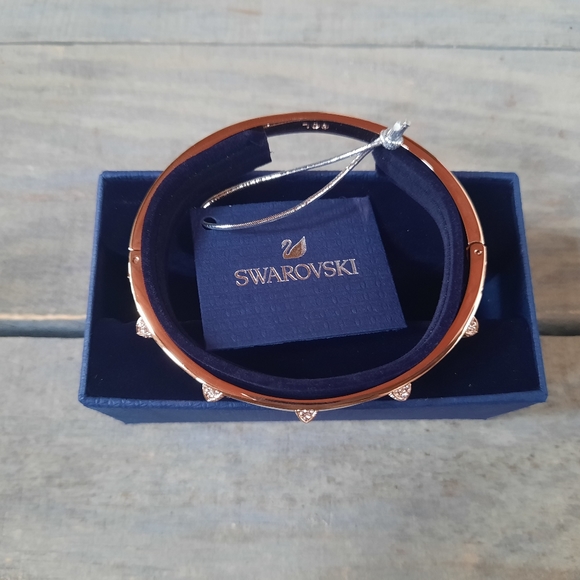 Swarovski Tactic Bangle Bracelet NIB - Picture 9 of 16